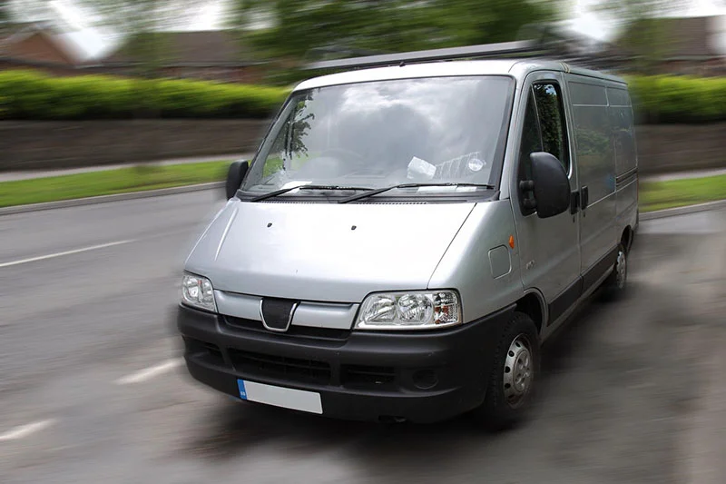 van 3676 1280
