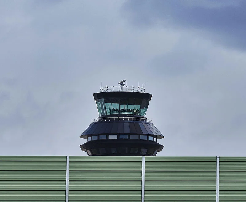 Manchester aircraft 994951 1280
