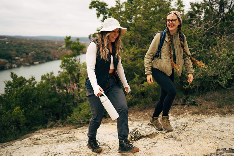 CamelBak New Thrive Flip Straw Thrive Chug Bottles lifestyle a 002