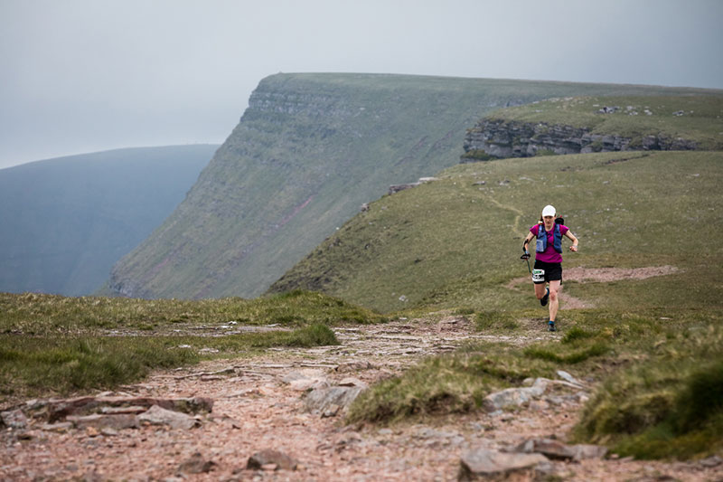 Lisa Watson on her way to winning the 2019 Dragons Back Race copyright No Limits Photography 002