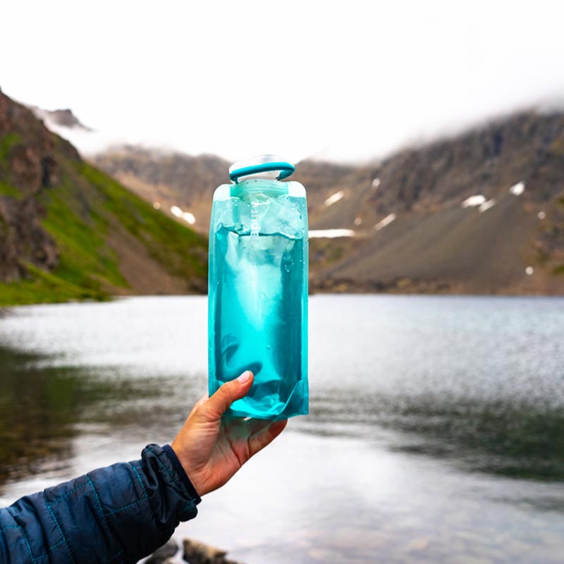 Vapur Wide Mouth bottle in use a 002