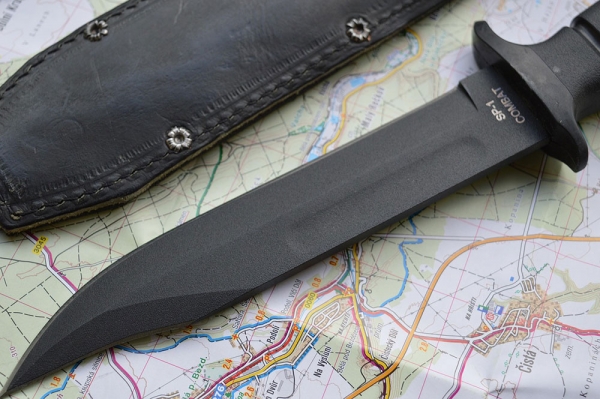 The Anatomy of the Perfect Hiking Knife: Choosing Steel for Unpredictable British Weather